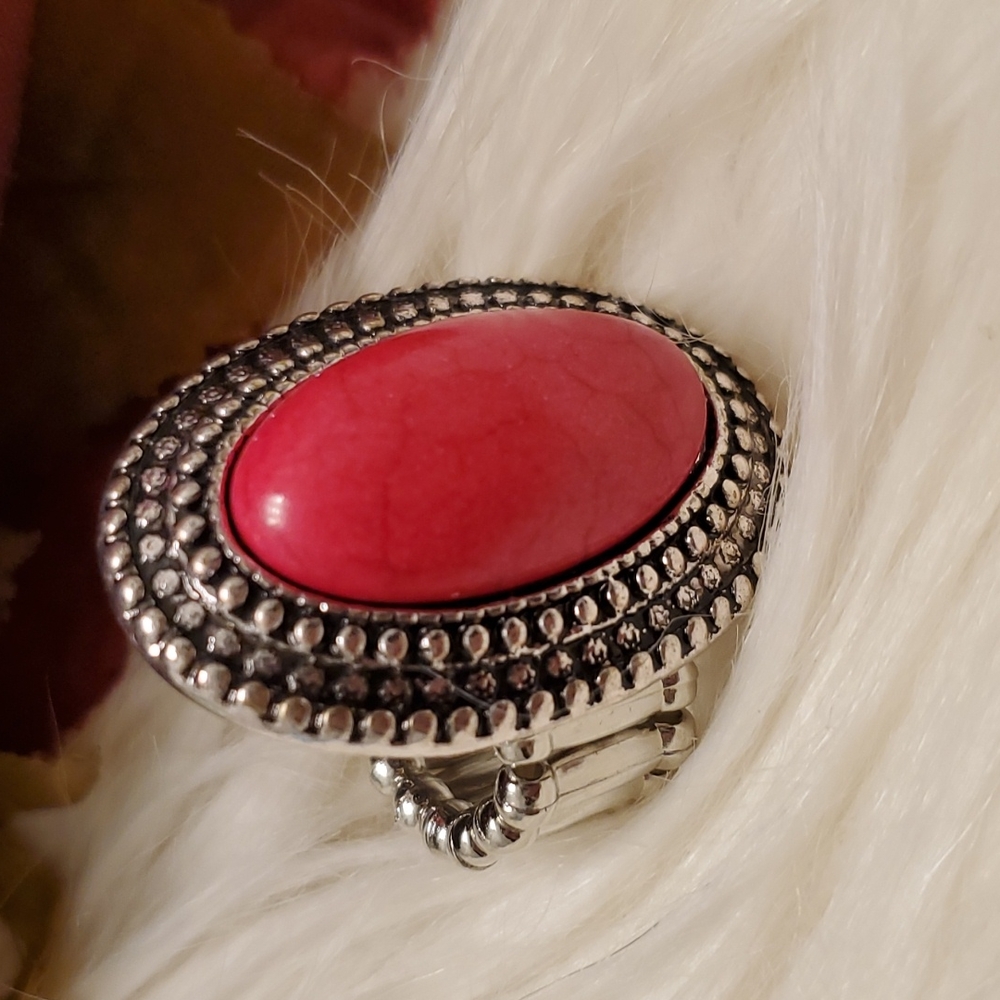Red Ring - Picture 1 of 4